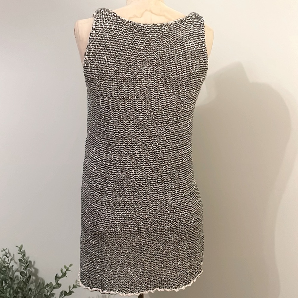 CAbi women’s sleeveless sweater -small - Picture 3 of 7